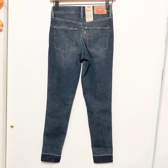 SOLD - Picture 6 of 8